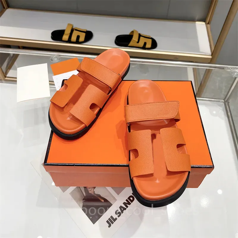 Zapatillas planas diseñador toboganes mujeres sandalias de cuero chanclas de cuero lienzo tobogán pelada de peluche fuzzy zapati