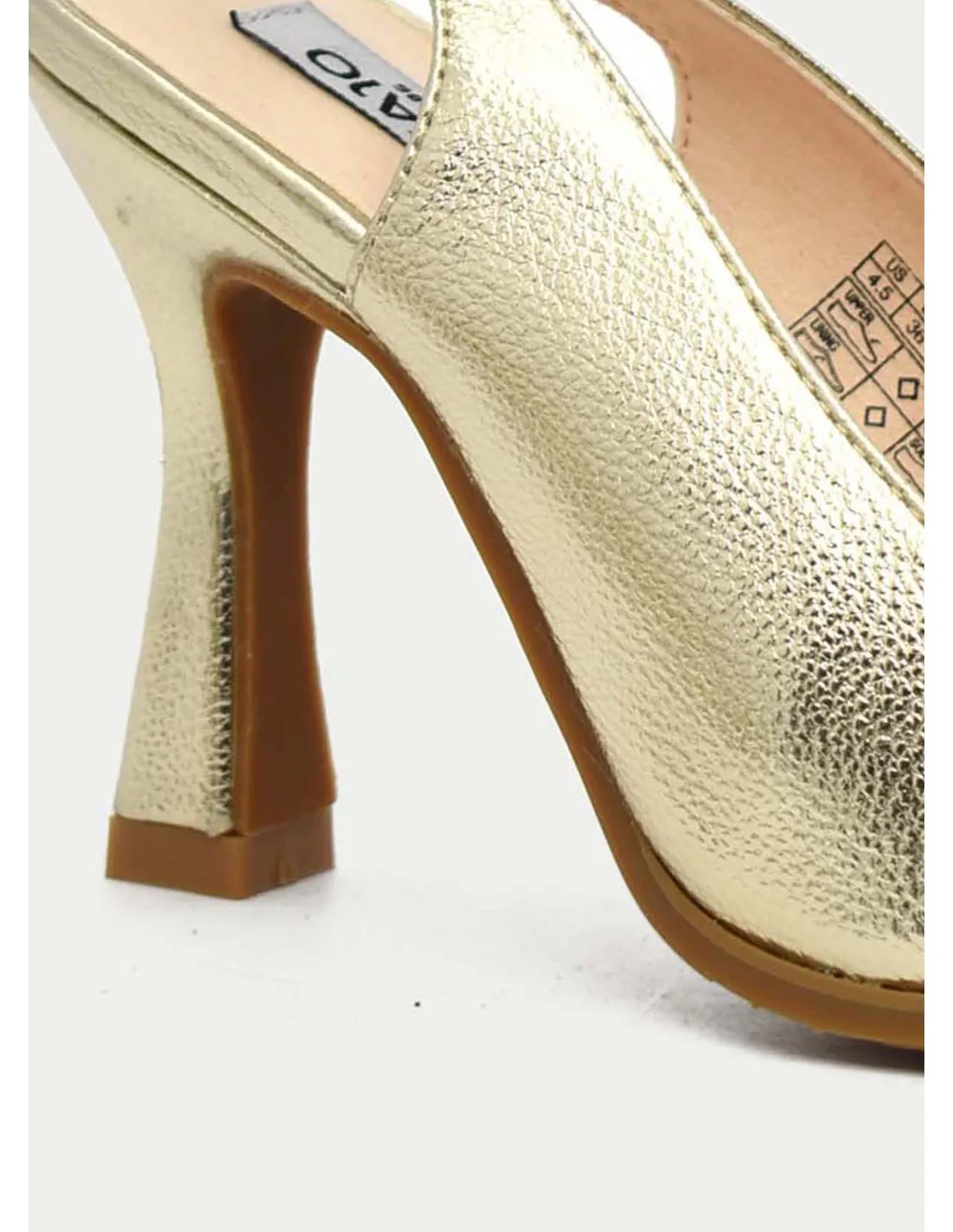ZAPATO VESTIR CHIKA10 GABRIELA ORO 