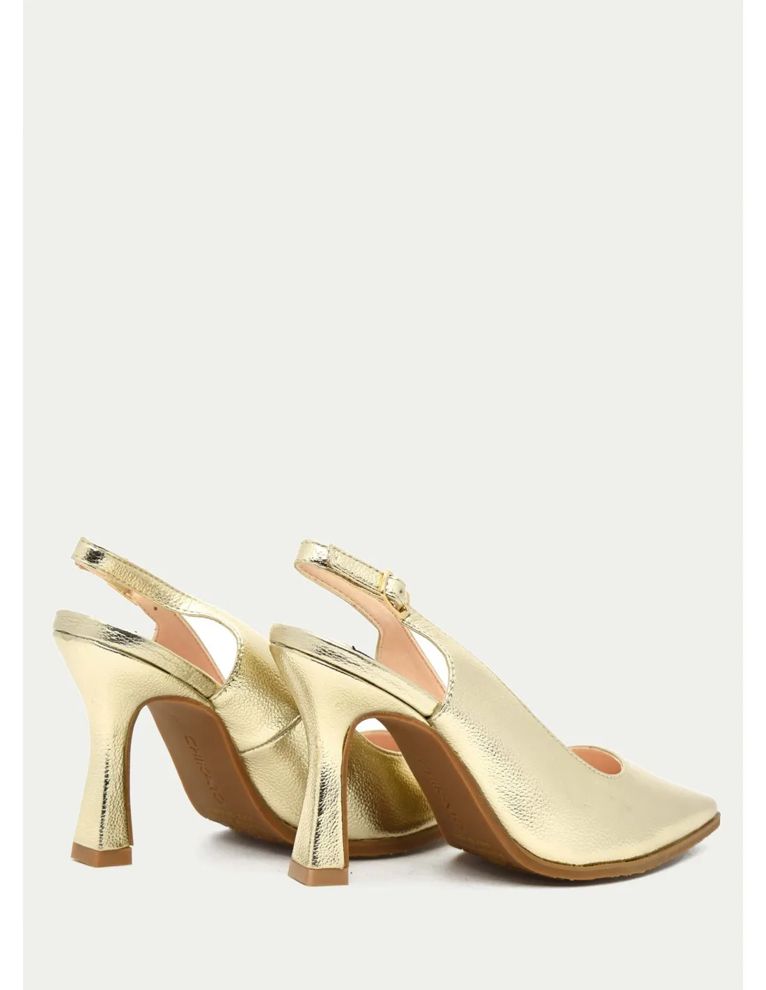 ZAPATO VESTIR CHIKA10 GABRIELA ORO 