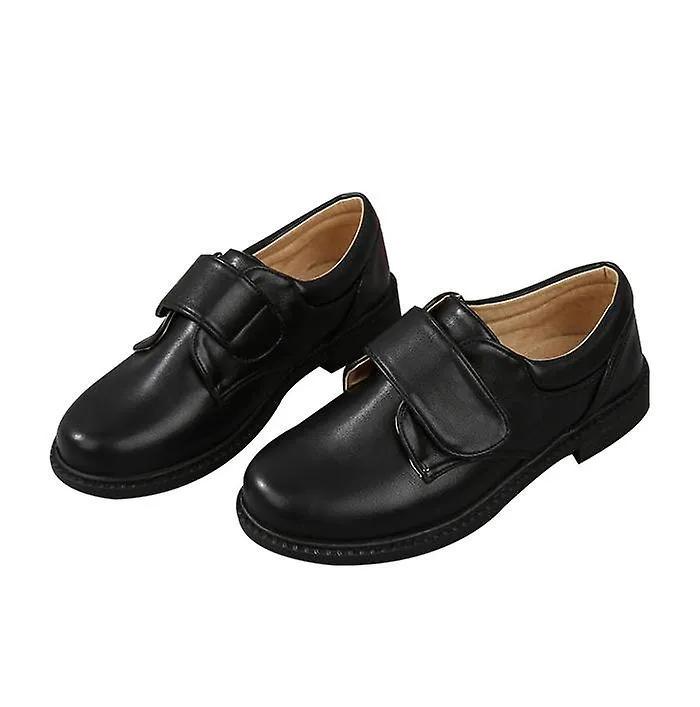 Zapatos de niño, escenario