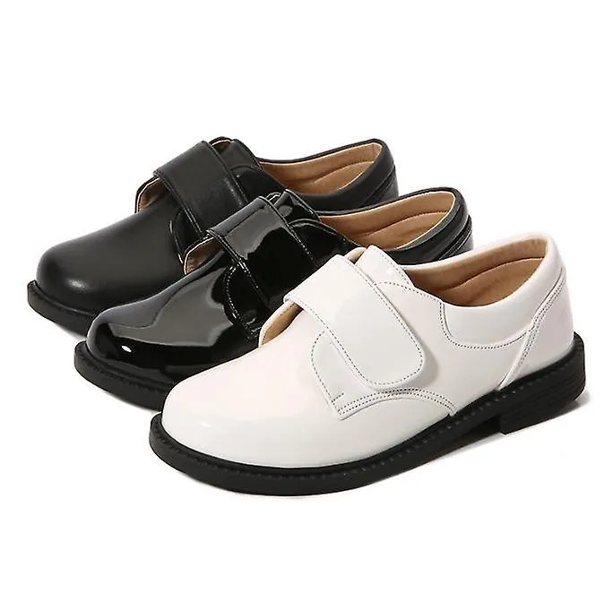 Zapatos de niño, escenario